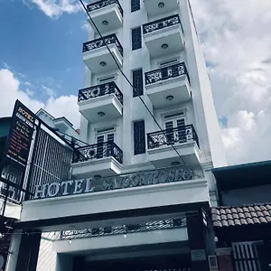 Saigon Rose ** Ho Chi Minh City